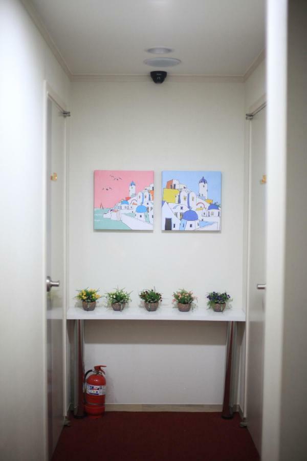Ari House 招待所